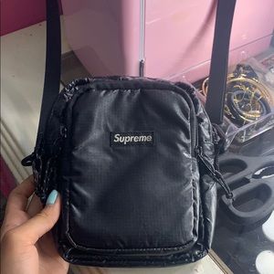 supreme black unisex crossbody bag